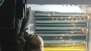 刚做援交没多久的性感大美女酒店被身强体壮大屌男第一次就干的直求饶,男的还非要操她2次,女说：受不了了,快点啊,你射吧!~1