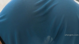 邻居肏我到潮喷在他的肉棒上 - 素人内射 NoFaceGirl