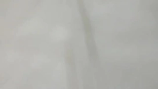 特殊服务然后用毛巾做掩护偷拍轻熟女技师的全套服务