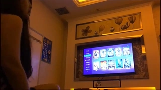 国产AV 果冻传媒 罪母之伤 亲子打伤校董儿子 却被校董威胁脱下衣服 杜鹃