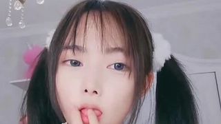 风油精抹阴蒂滴蜡灌肠